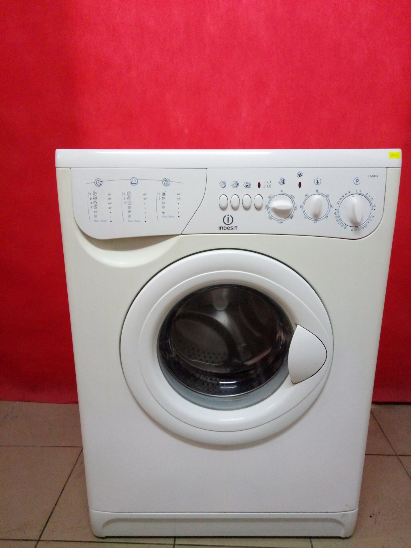 Стиральная машина Indesit WS84TX